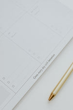 Load image into Gallery viewer, Everyday Growth Weekly Planner